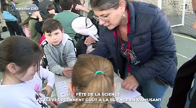 Fête de la science : Les élèves prennent goût à la science en s'amusant