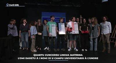 video | Quartu cuncorsu Lingua Materna : l'omi daretu à i nomi di u campu universitariu à l'unore